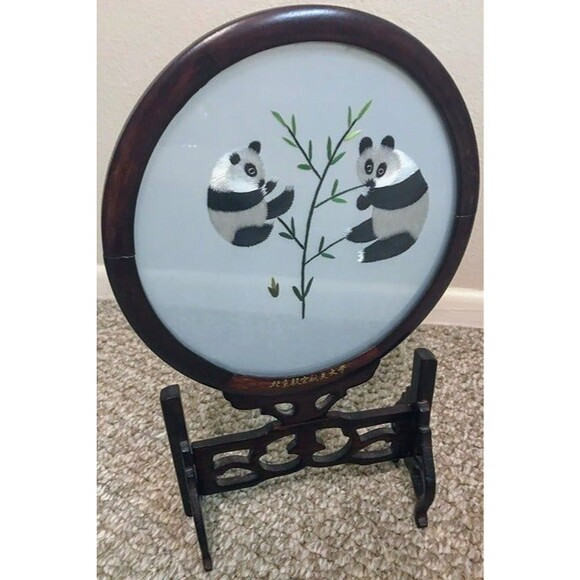 Pandas Eating Bamboo Silkscreen Embroidery Home Decor - Picture 2 of 5